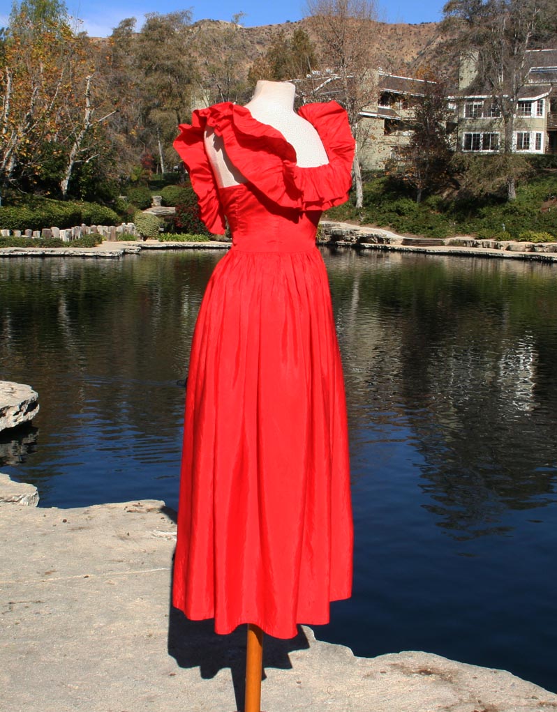 Red Sleeveless Ruffle Top Dress