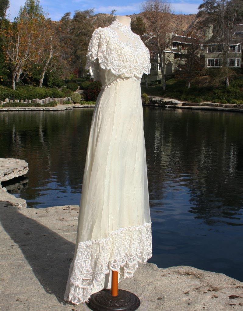 White Traditional With Lace Top Wedding Dress