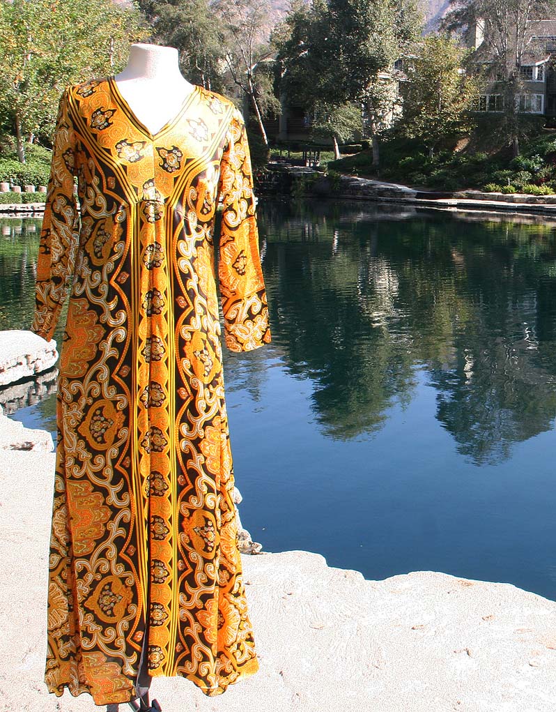 Gold Paisley Long Shirt Front Middle Split
