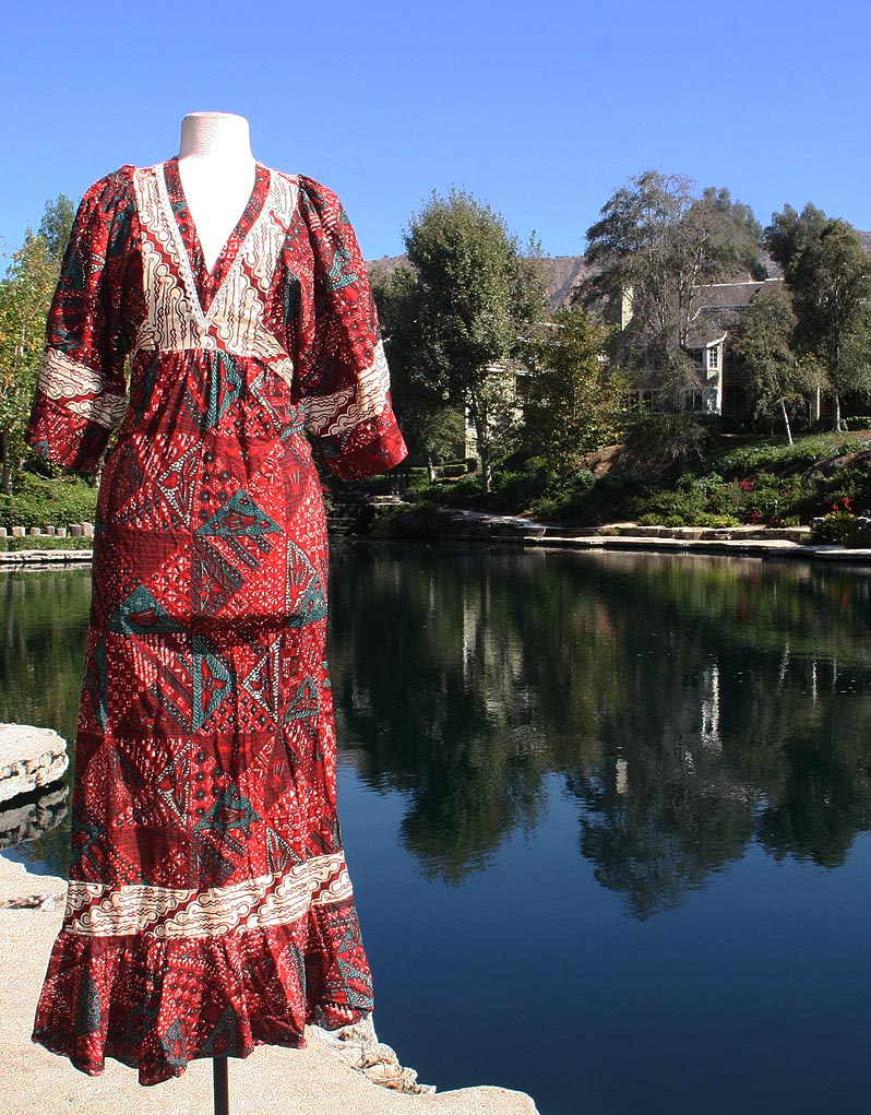 Red Dark & Green Blanket Pattern Dress