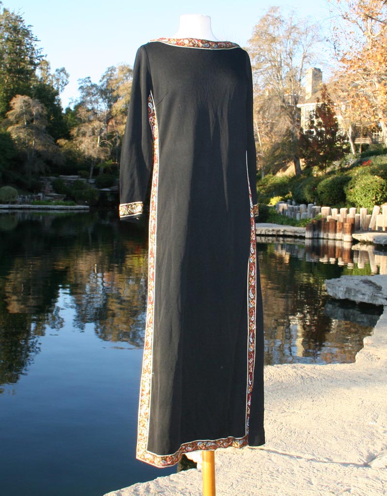 Black Robe Dress With Kametic Like Patterned Borders