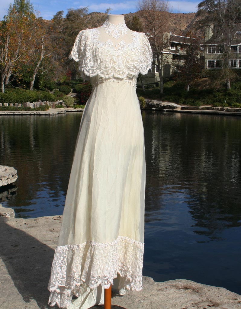 White Traditional With Lace Top Wedding Dress